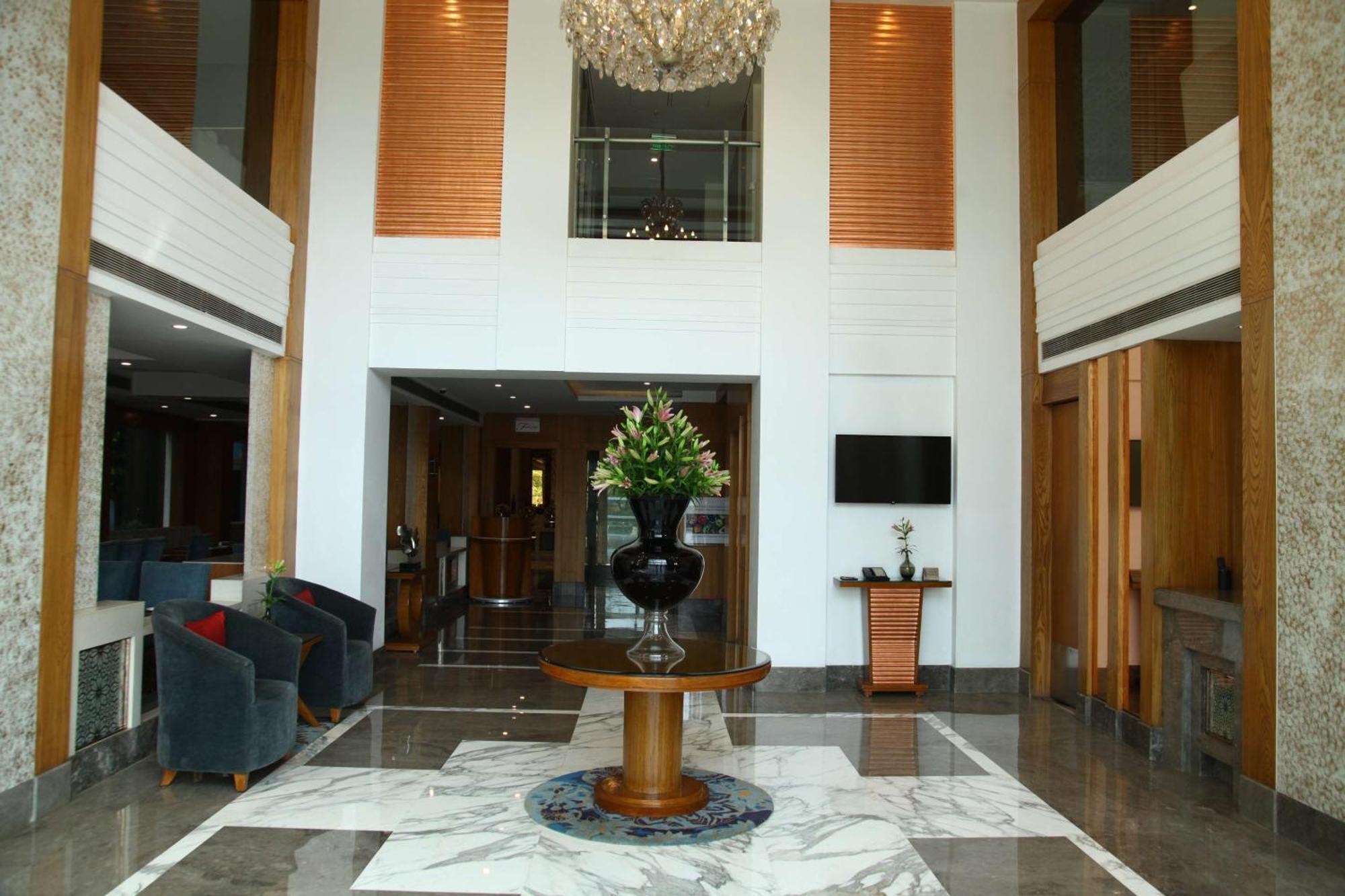 The Place Gurugram, A Member Of Radisson Individuals Gurgaon Exterior foto